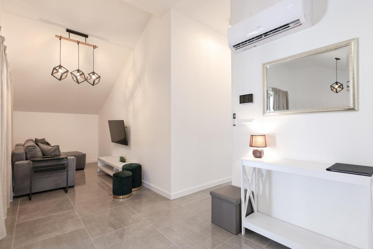 Marilla Apartments ซาดาร์ ภายนอก รูปภาพ